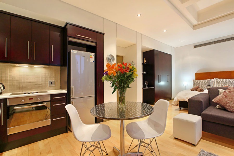 cr0608_00715373870940612