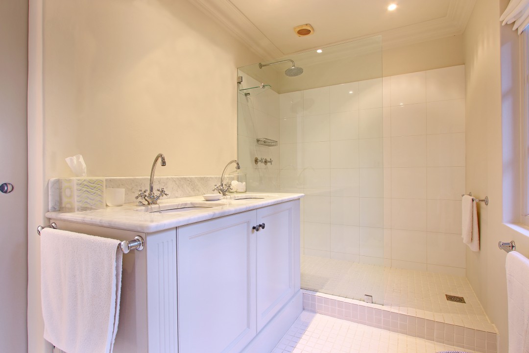 2ab789e4-895f-4b86-b95f-cb96407f79ab