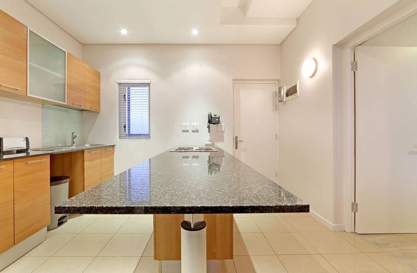 26779_1539010282-2410074202_7