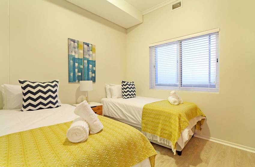 26779_1539010289-2507875594_9