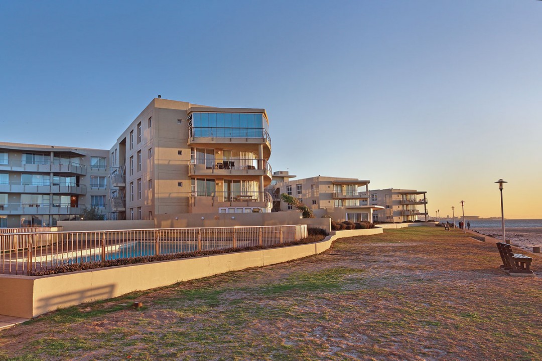 7932_1501059921-1114689587_1