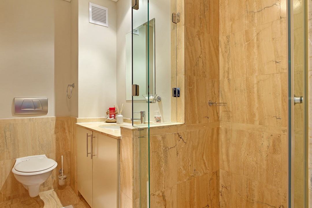 7932_1501059925-212654769_2