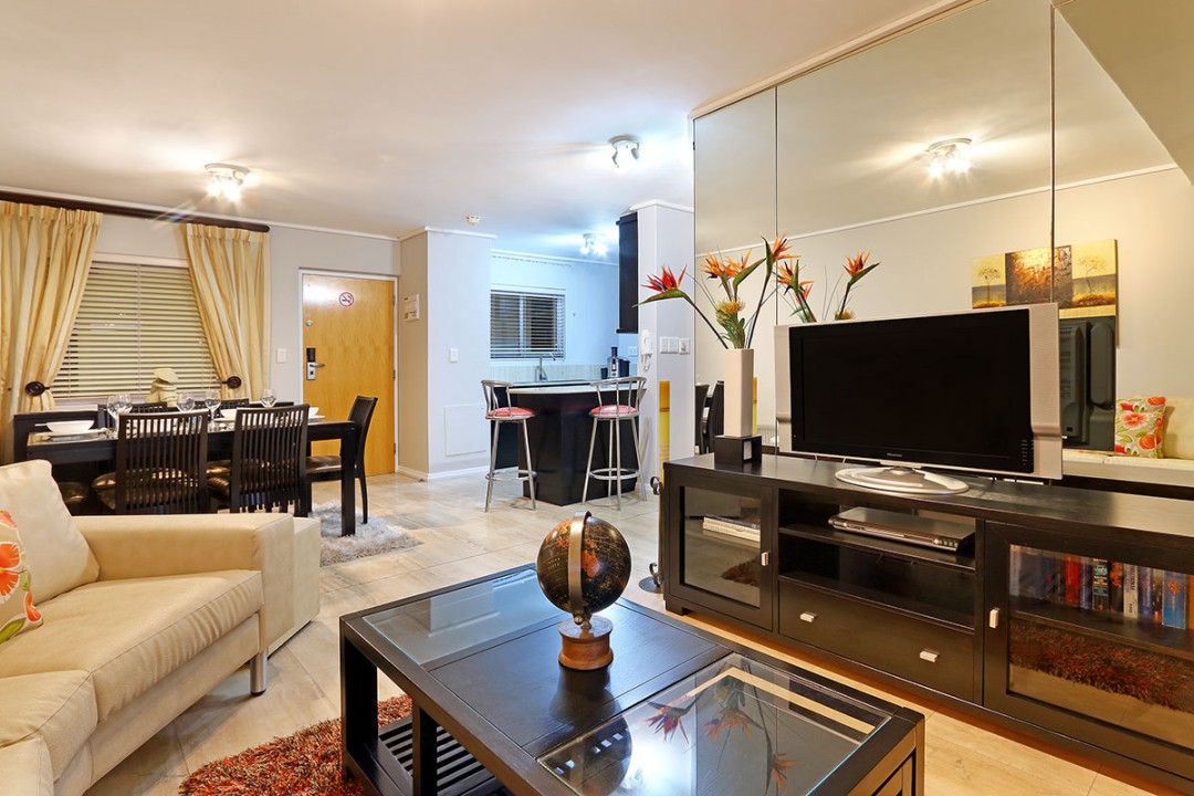 7932_1501059942-181595916_6