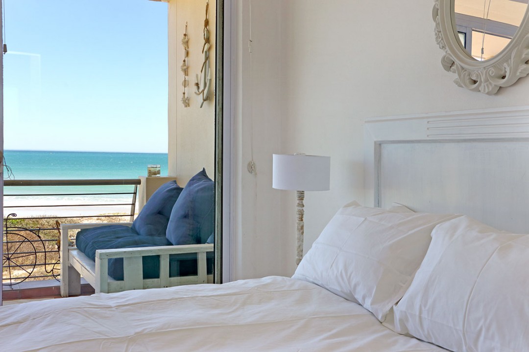 8766_1512480504-5426763119_18