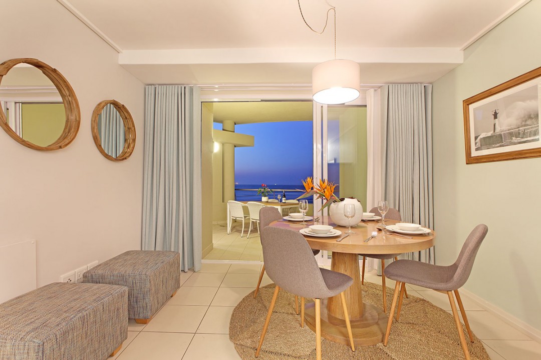 8353_1508236216-6961517399_17