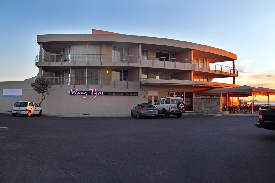 8353_1508236418-5607343316_24