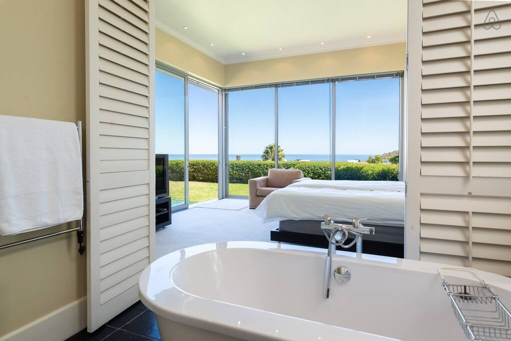 9c69033a-0466-400d-bd7b-12fd59055d45