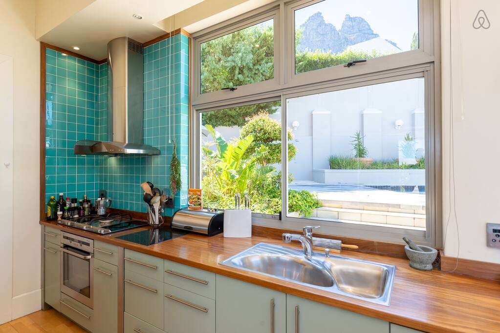 a476044a-66d4-4a43-ba98-c7aa42b1ea5b