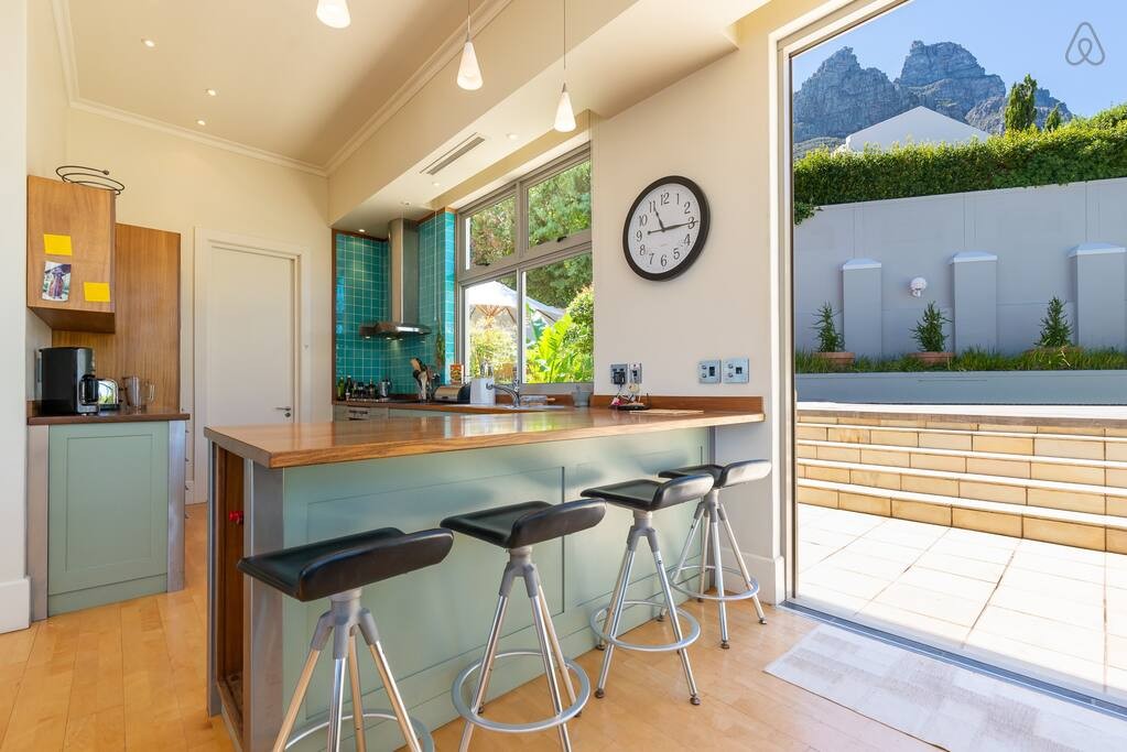 c52cfa1d-0d6f-41bb-817e-8508c6aaf097