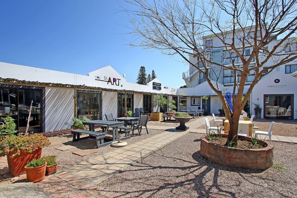 5fc70e06-4a70-4c8d-a487-37c717f79457