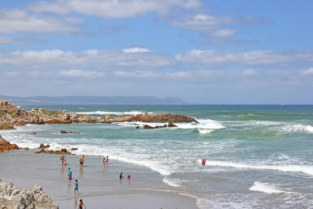 6699e98a-c34b-46c6-9d61-35f97ff3635e