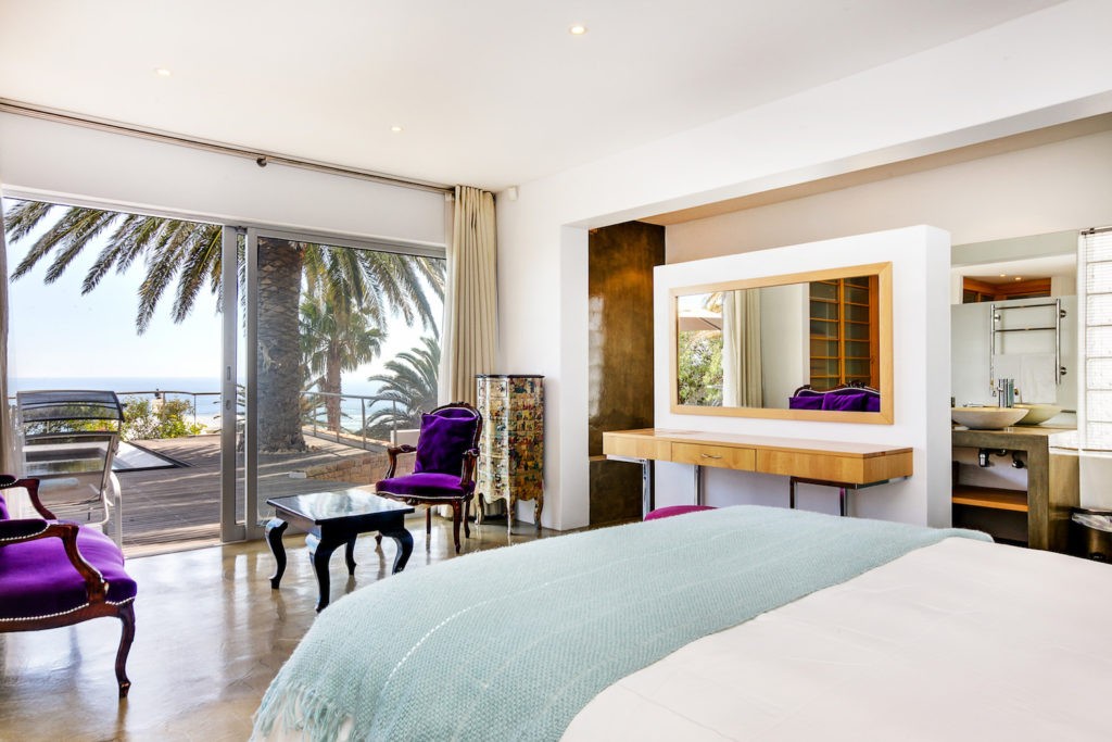 Camps-Bay-4-bedroom-house-with-pool_Cape-Concierge-1024x683