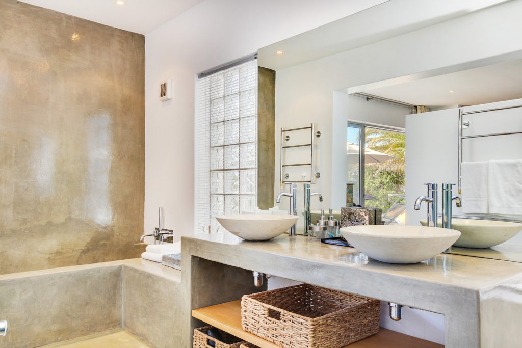 Camps-Bay-Villas_Cape-Concierge-1024x683