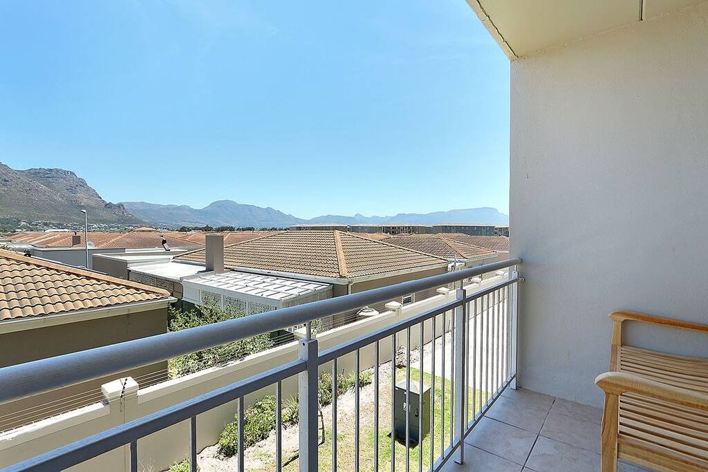 b7044c3b-f239-4a89-bed5-b645984791b3