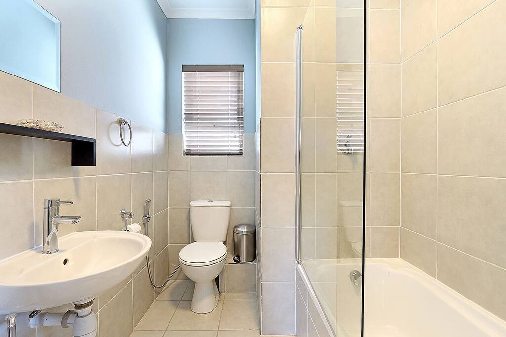 fb08a184-504f-4b73-a4e4-95aaa4a950a3