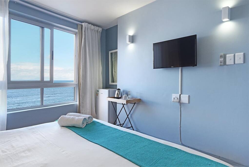 49e645fe-e52e-4a61-8bae-8daf96b036b6