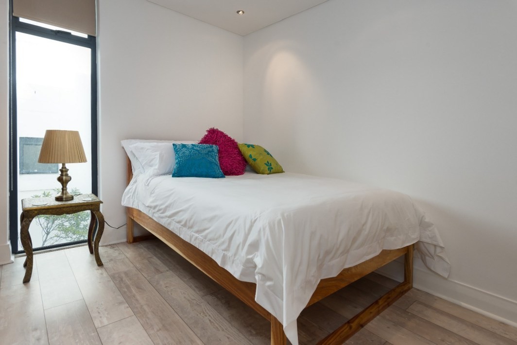 Big-Bay-Accommodaton-186-Eden-on-the-Bay-1-of-21