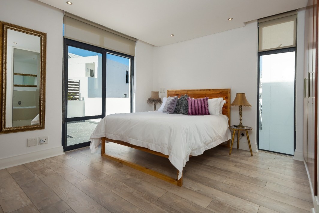 Big-Bay-Accommodaton-186-Eden-on-the-Bay-6-of-21