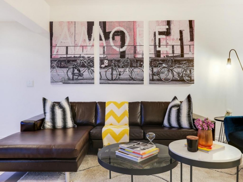 43cfd7fd-4a86-45a5-870b-9dd221feeaa4