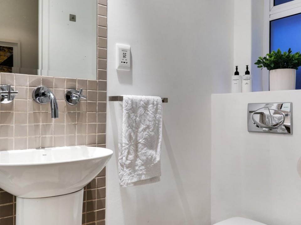 84857a68-a9fc-48f1-a826-44f6012c8726