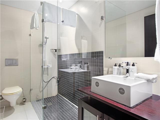 c64df71c-41c8-4880-9e4e-f45a9c216242