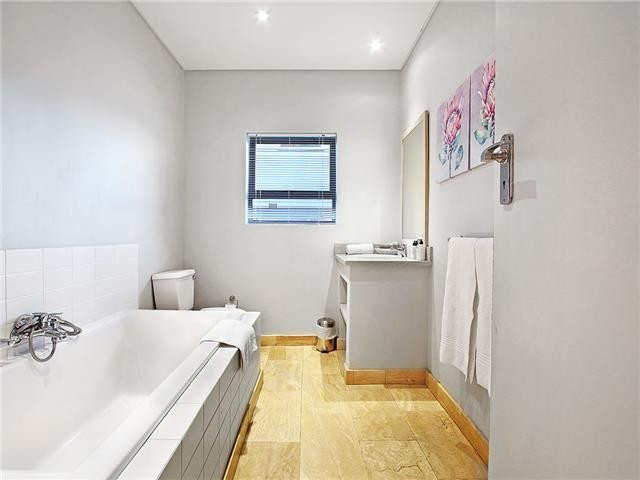 36aea516-8b1a-42ee-8c3d-82b9394b1197