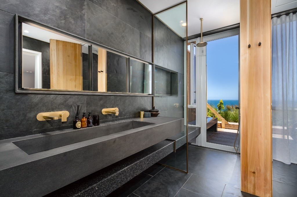 gem-of-bantry-bay-bantry-bay-5d1caa81ecfa8