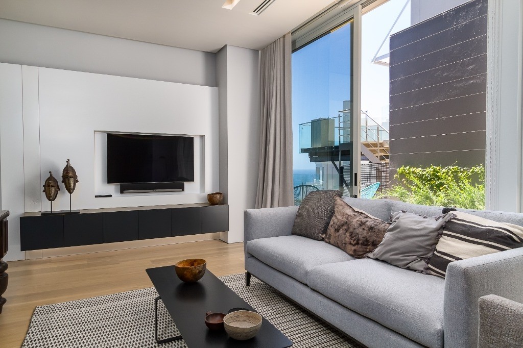 gem-of-bantry-bay-bantry-bay-5d1cab37415d7