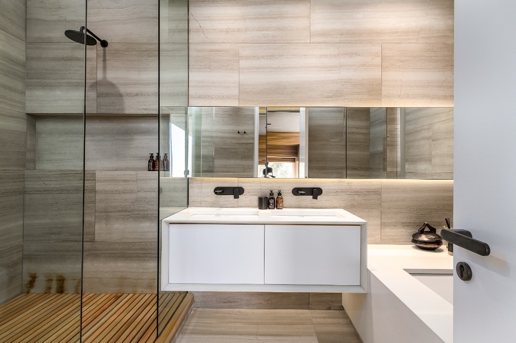 gem-of-bantry-bay-bantry-bay-5d1cab4112d02