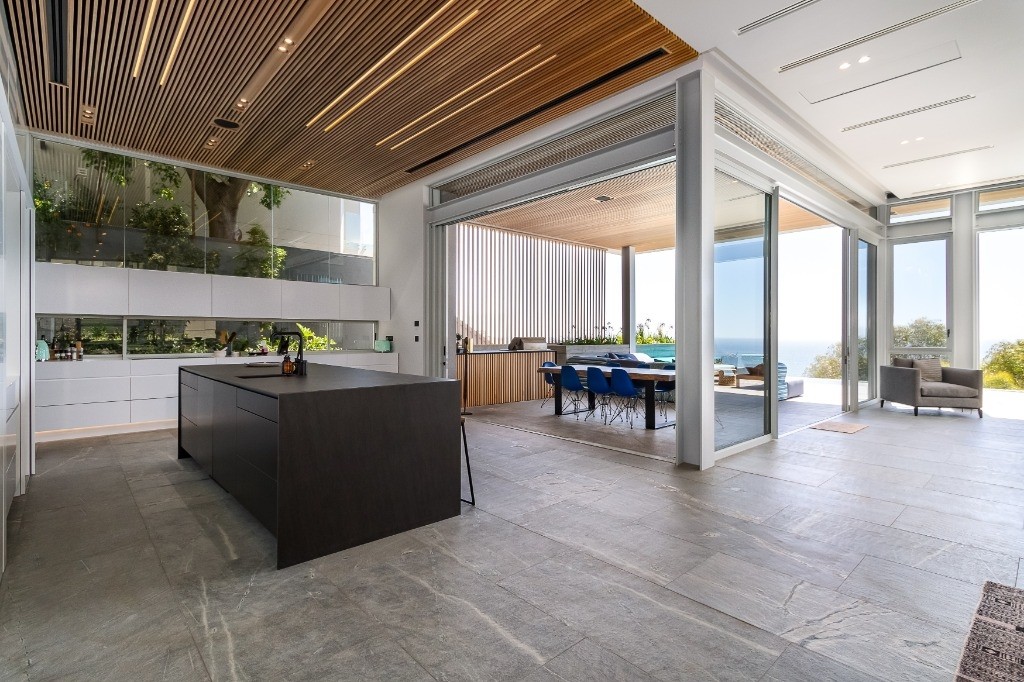 gem-of-bantry-bay-bantry-bay-5d1cabee546ef