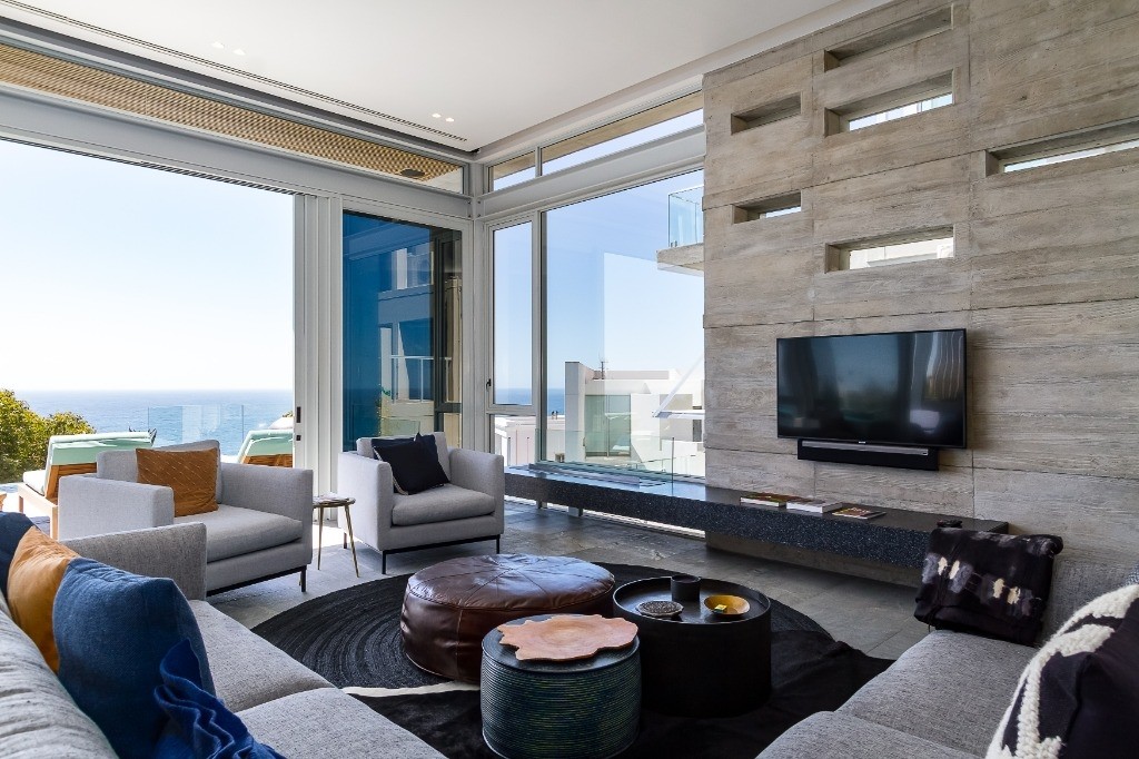 gem-of-bantry-bay-bantry-bay-5d1cabf676de3