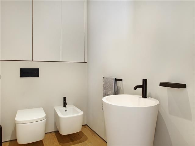 d07ed5f7-45b0-42e7-b616-37f2bdb92328