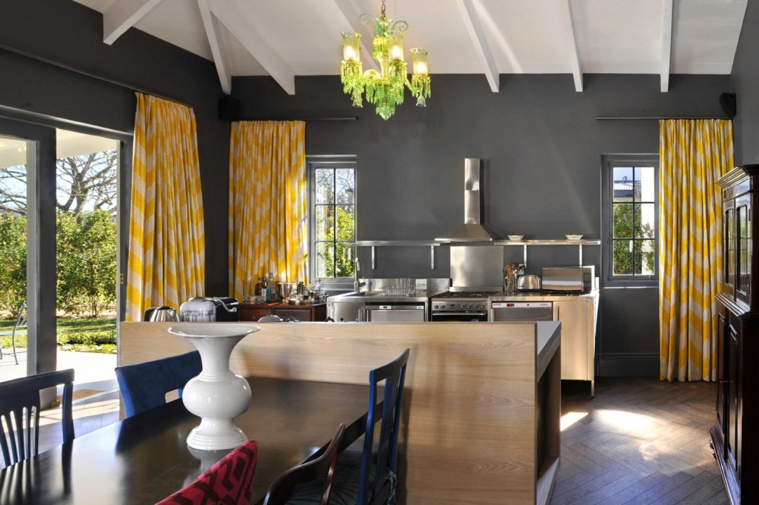 05. LA CLÉ DES MONTAGNES - La Galerie - kitchen