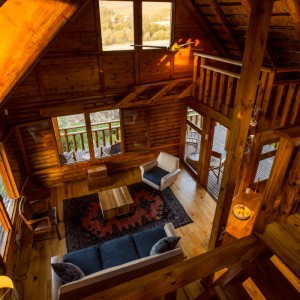 MG_8128-min-300x300-1