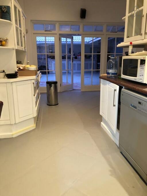 02a7b7a9-903c-4c9c-88cc-af86edc13d6a