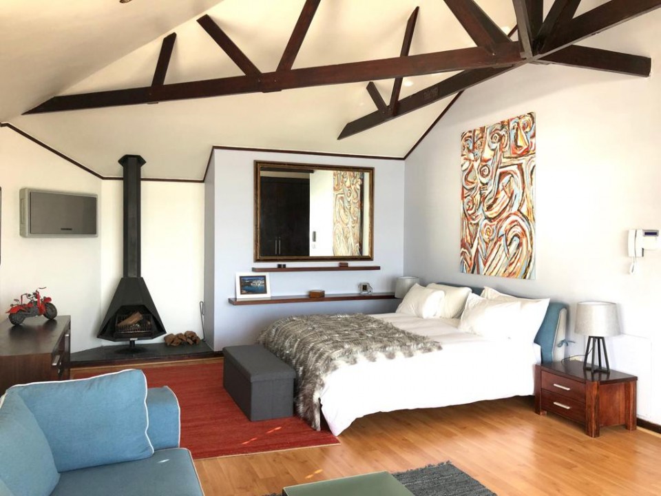 ffe8a18e-b906-4fcb-8689-077d501a9b15