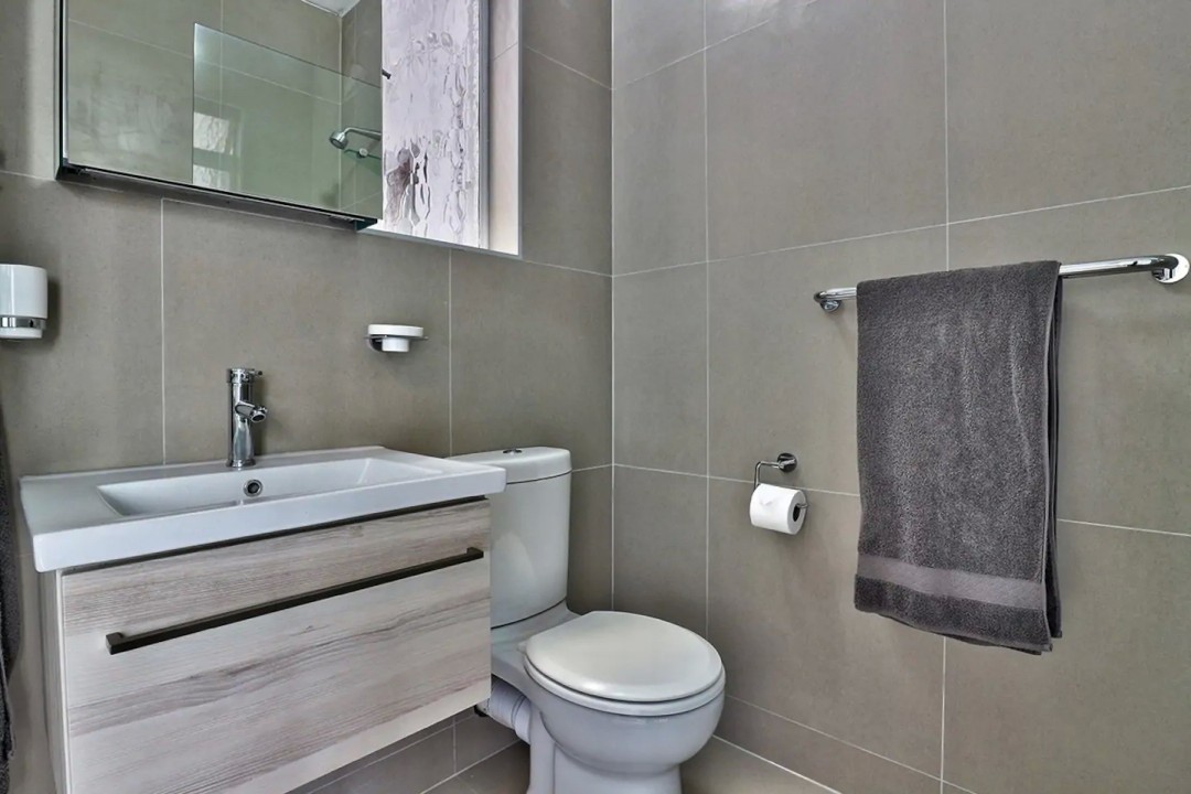 db9d6959-eba9-4423-b95c-d561679b5b7d