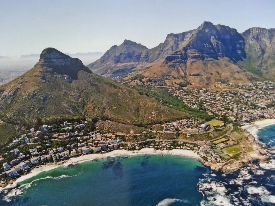 e4521261-909f-4f07-ab9e-e355d9fdfcf4