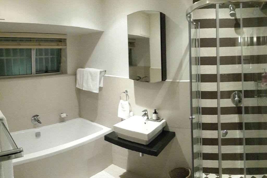 f0c758e8-1707-4352-8953-54bc5332f2e6