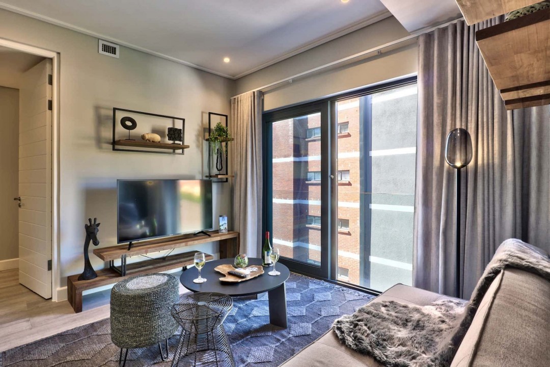 totalstay-403-35onMain-05-1920x1280