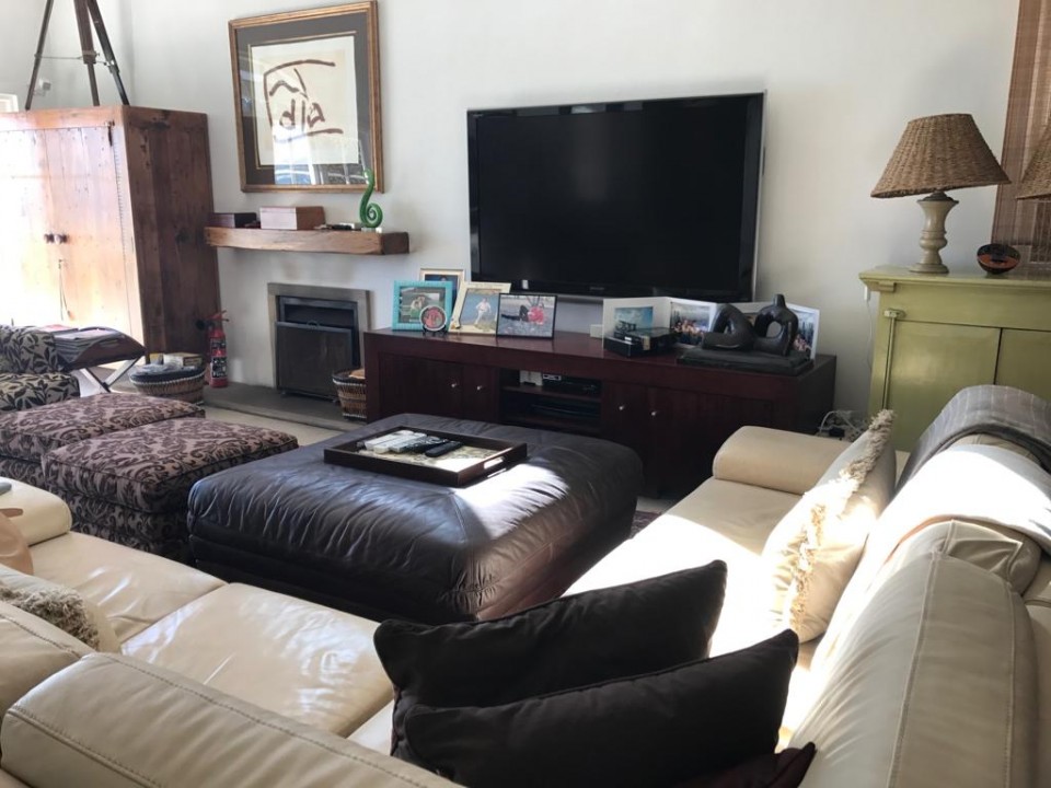 63-Fourth-Beach-Clifton-Bungalow-4