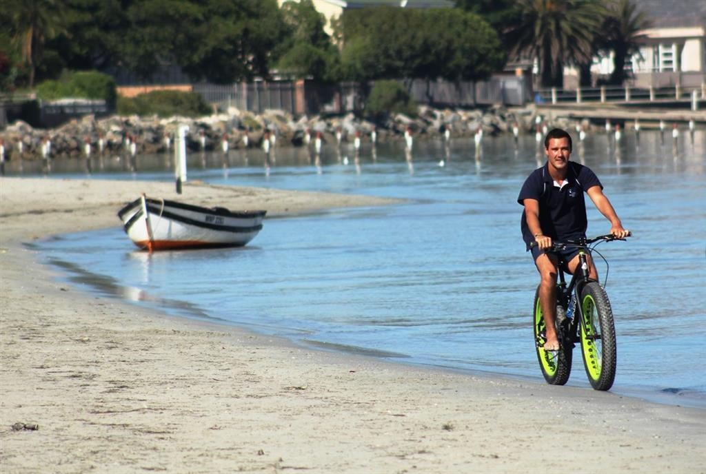 20181102_122149_LBN_Beach_cycling