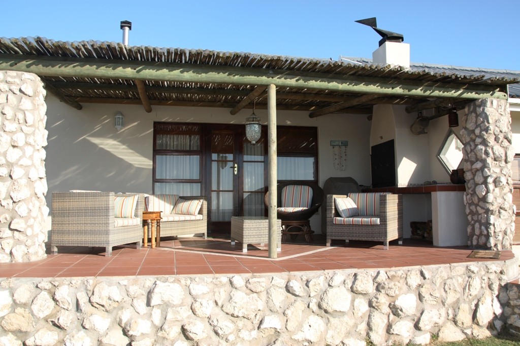 20171012_041423_2_SV_Outside_View_2