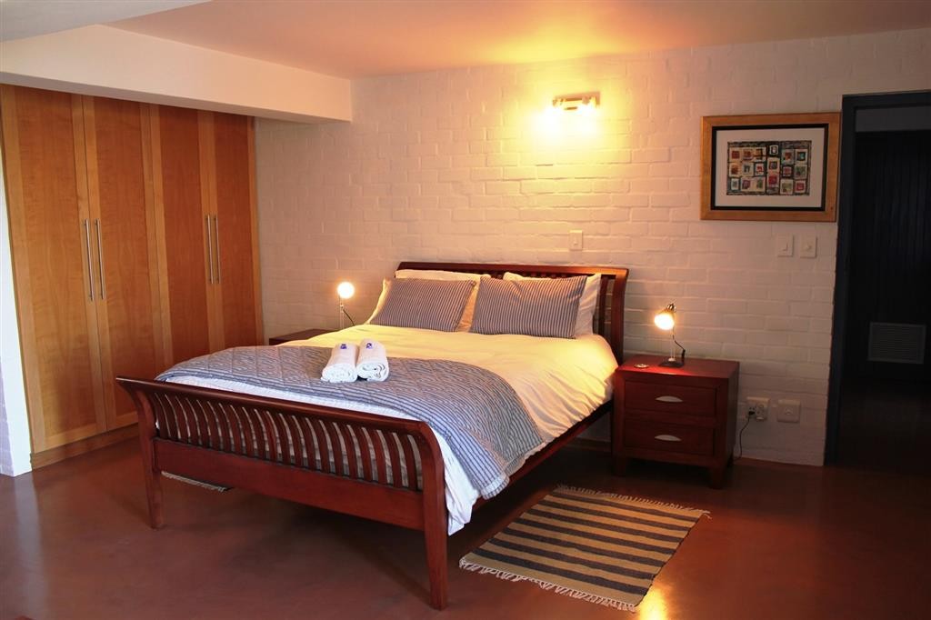 20171012_101619_4_SPI_Bedroom_1