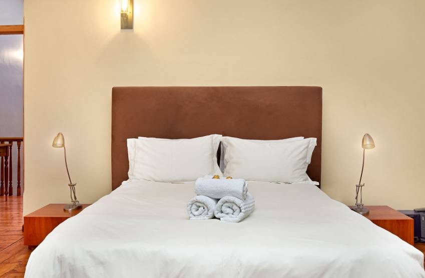 27055_1568962224-7145670788_4