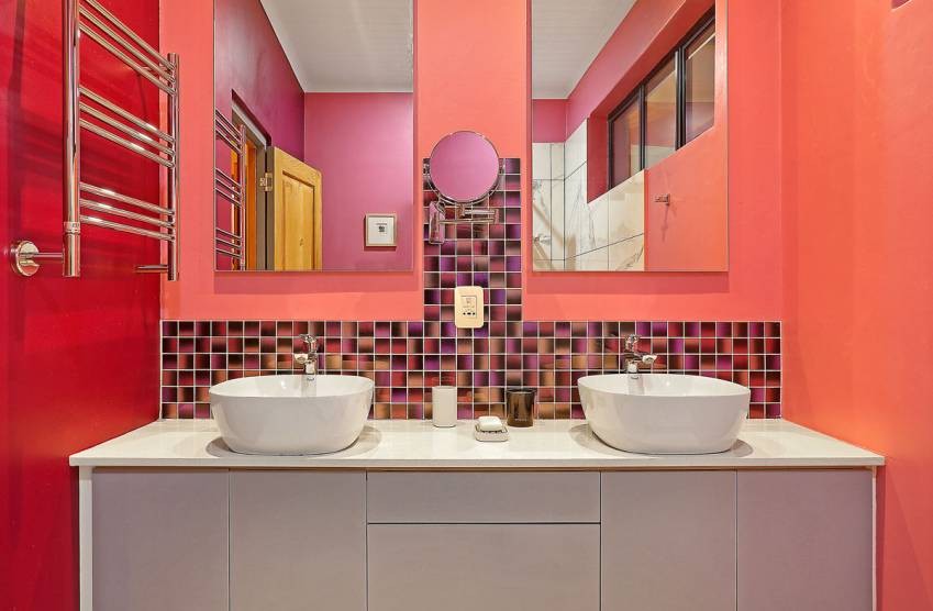 27055_1568962284-9904523047_21