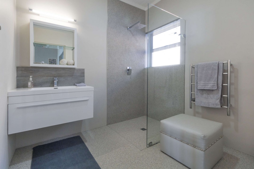 gordons-bay-self-catering-accommodation-18-suikerbossie-01