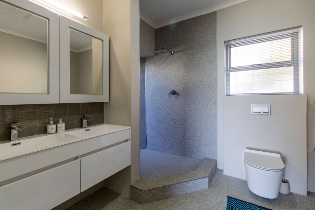 gordons-bay-self-catering-accommodation-18-suikerbossie-03