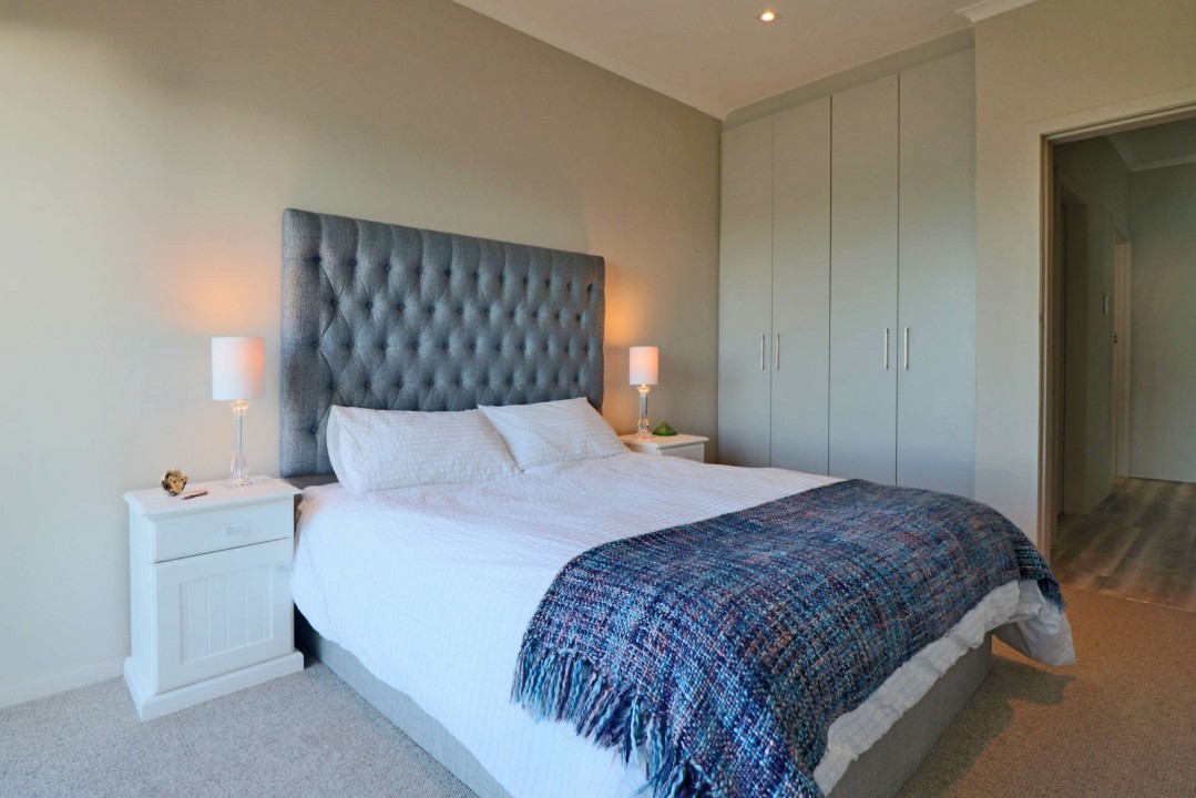 gordons-bay-self-catering-accommodation-18-suikerbossie-10