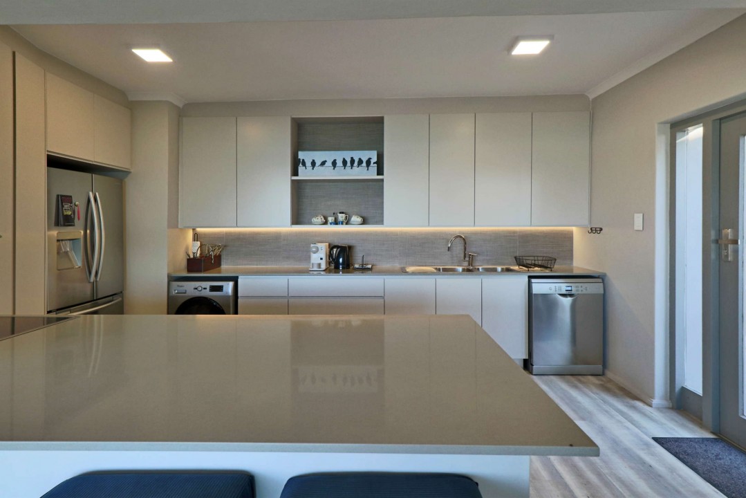 gordons-bay-self-catering-accommodation-18-suikerbossie-13